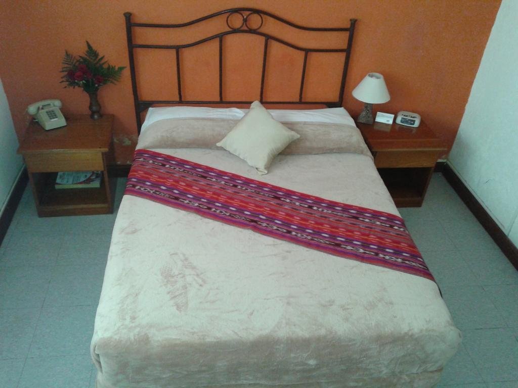 hotel casa flores de tikal