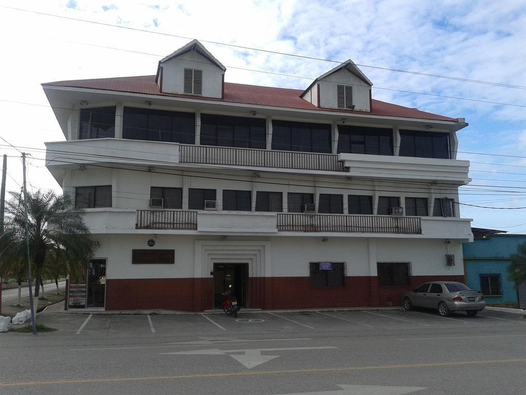 hotel casa flores de tikal