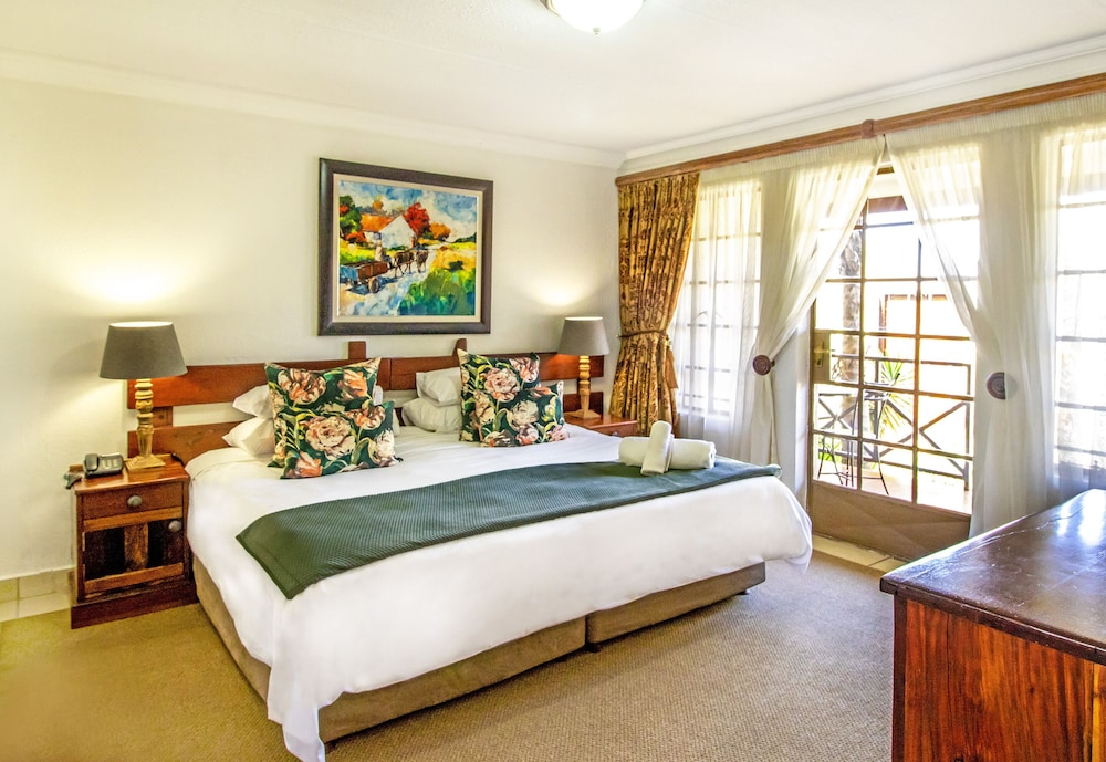 afrique boutique hotel o r tambo