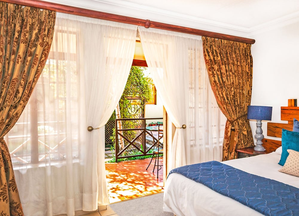 afrique boutique hotel o r tambo