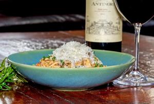 afrique boutique hotel o r tambo