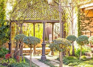 afrique boutique hotel o r tambo