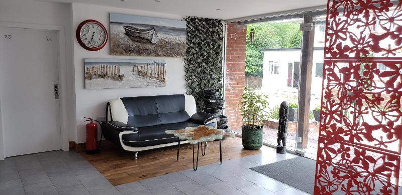 stansted airport lodge