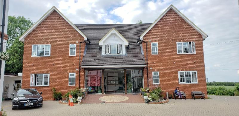 stansted airport lodge