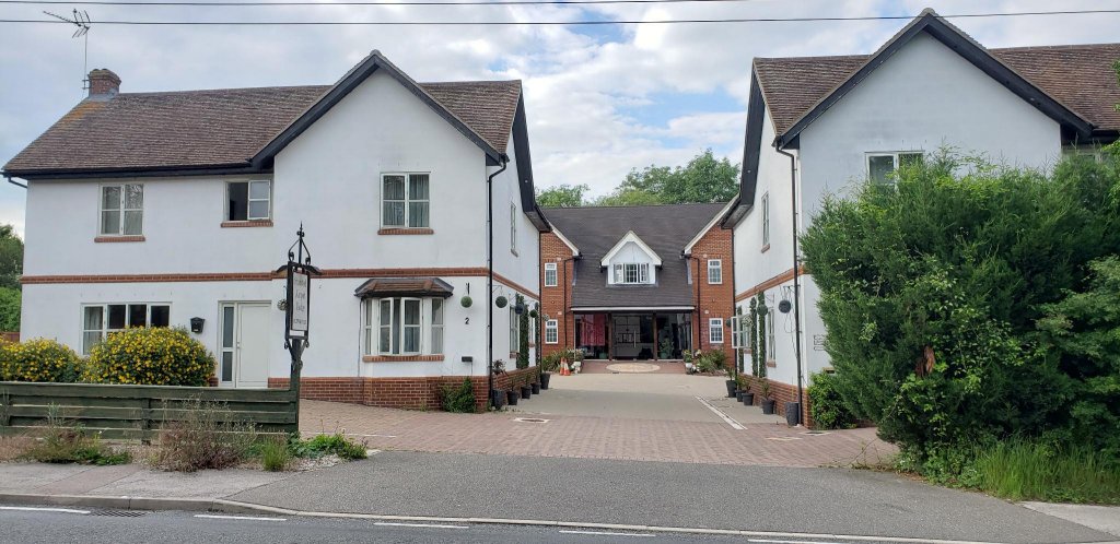 Stansted Airport Lodge,Bishop's Stortford>>Birchanger,3 star