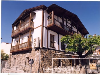 Hostal La Maya,Madrid>>Cercedilla,3 star