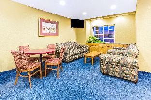 spark by hilton parker denver se