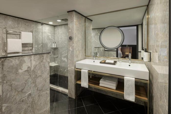 voco orchard singapore by ihg