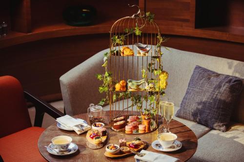 voco orchard singapore by ihg