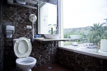 Ming-Jun Holiday Inn,Hengchun>>Eluan,3 star