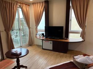 ming jun holiday inn