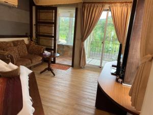 ming jun holiday inn