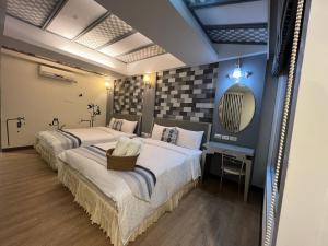 ming jun holiday inn