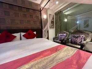 ming jun holiday inn