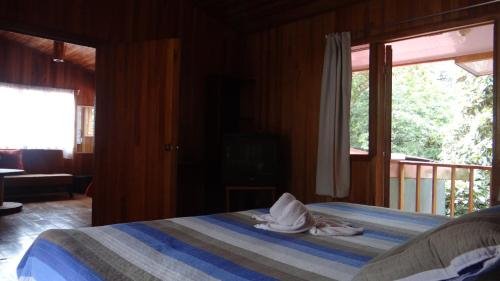manakin lodge monteverde