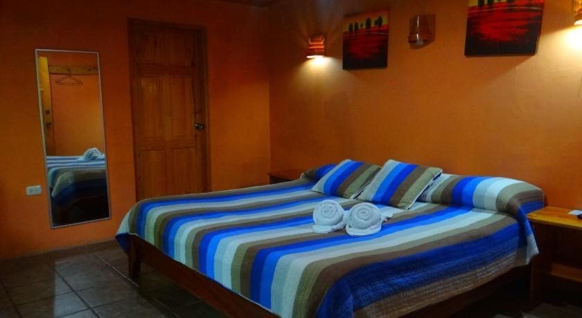 manakin lodge monteverde