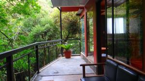 manakin lodge monteverde
