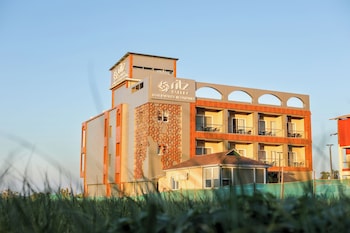 ritz valley resort