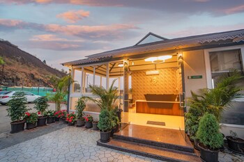 Ritz Valley Resort,,3 star
