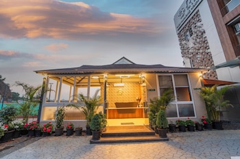 Ritz Valley Resort,,3 star