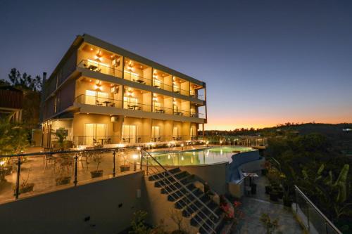 ritz valley resort
