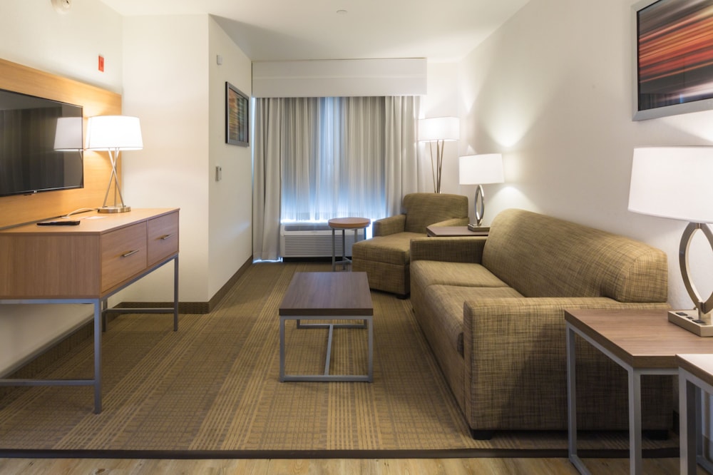 holiday inn morgantown university area by ihg