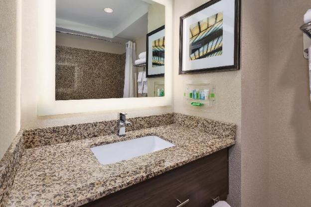 holiday inn morgantown university area by ihg