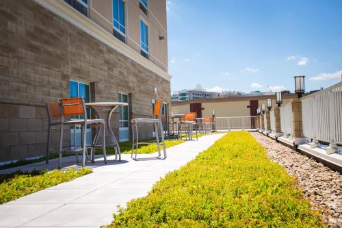 holiday inn morgantown university area by ihg
