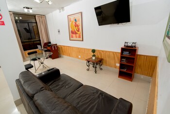 Hostal Regional,Piura>>Castilla,2 star