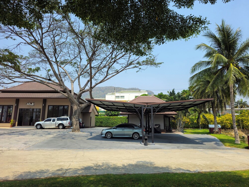 baan me suk spa and resort hua hin