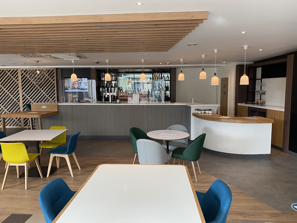 holiday inn sittingbourne by ihg