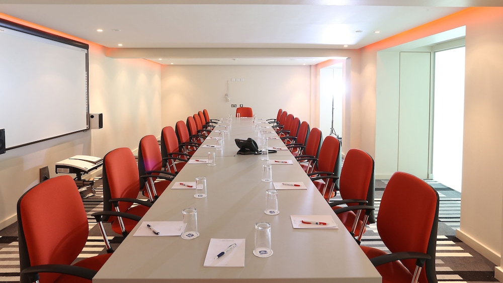 holiday inn sittingbourne by ihg