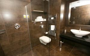 best western plus aston hall hotel