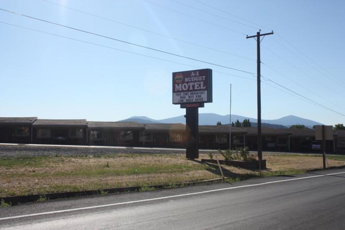 a 1 budget motel