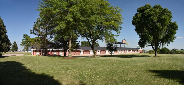 crest country inn