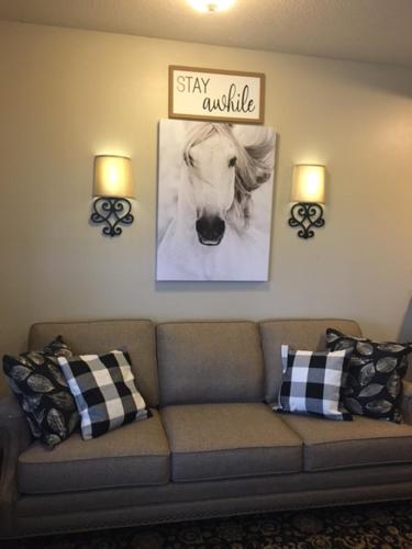 crest country inn
