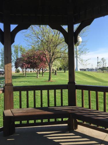 crest country inn