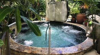hotel tangara arenal