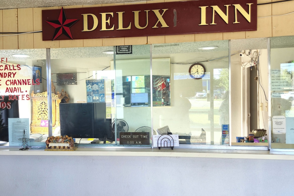 deluxe inn motel by oyo grand prairie interstate 30