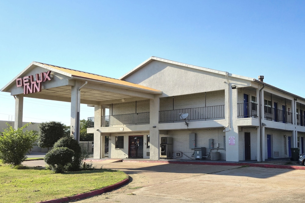 deluxe inn motel by oyo grand prairie interstate 30