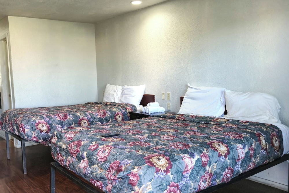 deluxe inn motel by oyo grand prairie interstate 30