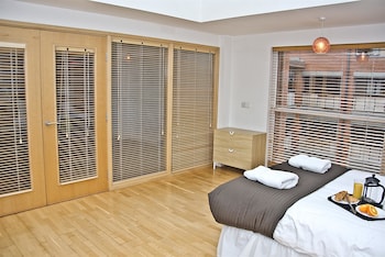 base serviced apartments duke street