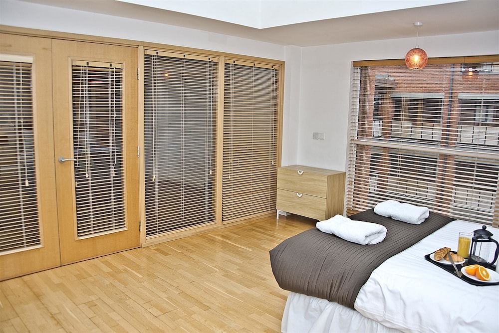 base serviced apartments duke street