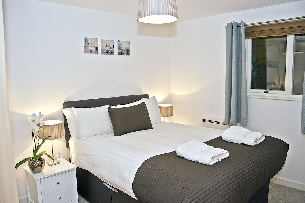 base serviced apartments duke street