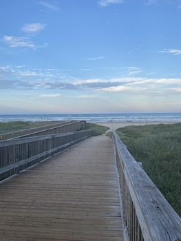 beach resort at south padre island an ihg hotel