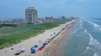 beach resort at south padre island an ihg hotel