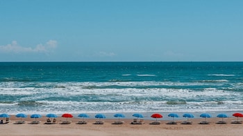 beach resort at south padre island an ihg hotel