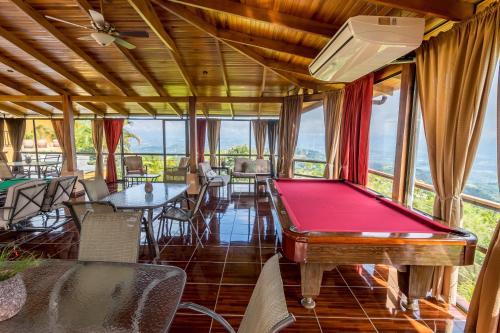hotel barons resort