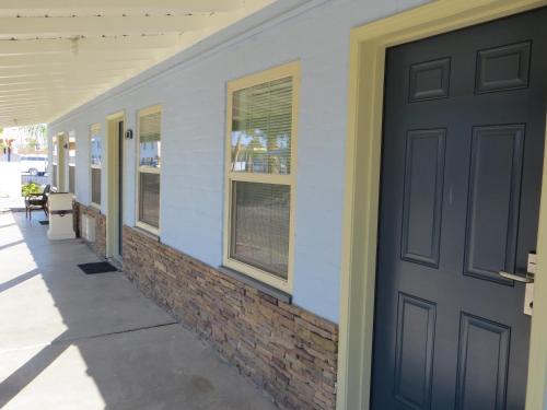 sterling gardens hotel