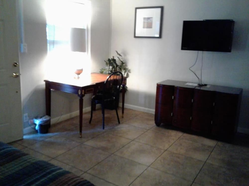 sterling gardens hotel